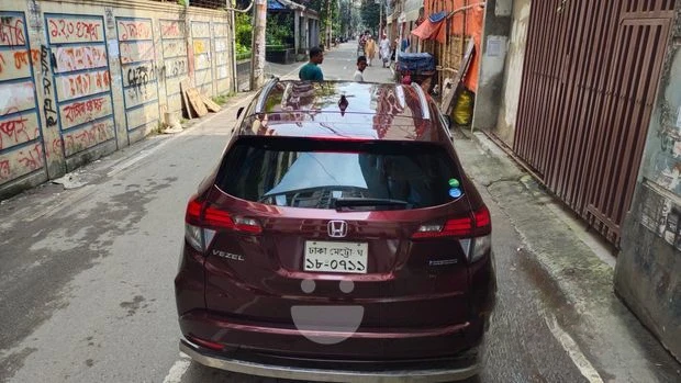 Used Honda Vezel Hybrid 2015 Price in Ghana
