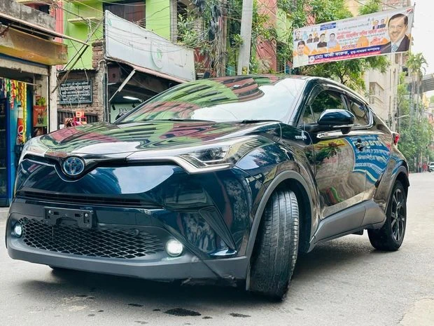 Used Toyota C-HR CHR G LED MODE NEO 2019 Price in Ghana